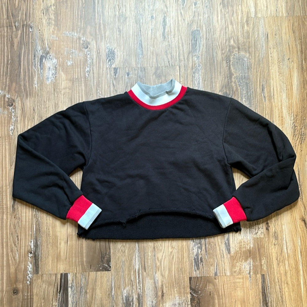 Twenty Montreal Black Mock Neck Cropped Sweatshirt